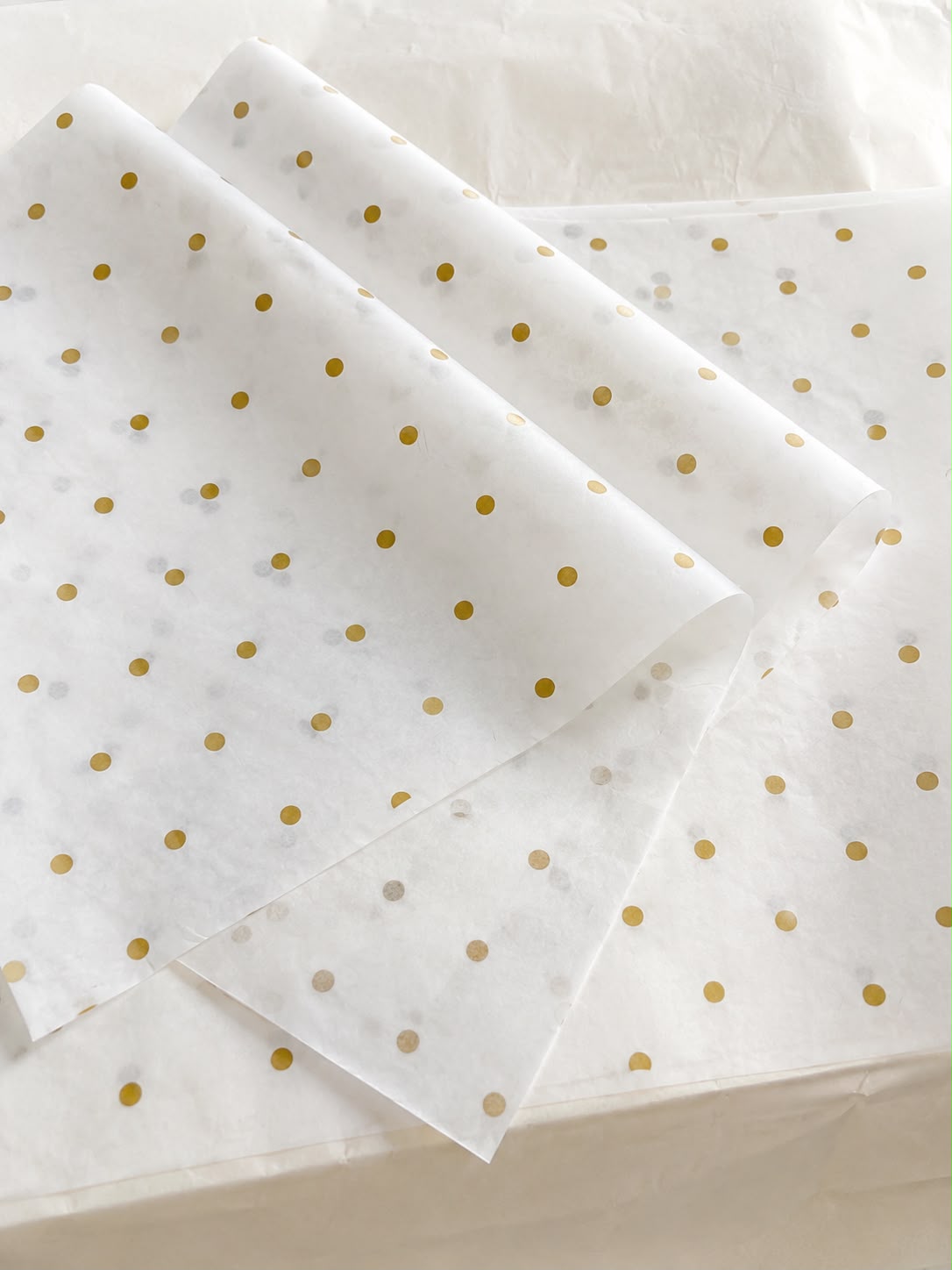Dotted Parchment paperورق زبده منقط